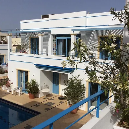 Nana Aparthotel Kato Daratso